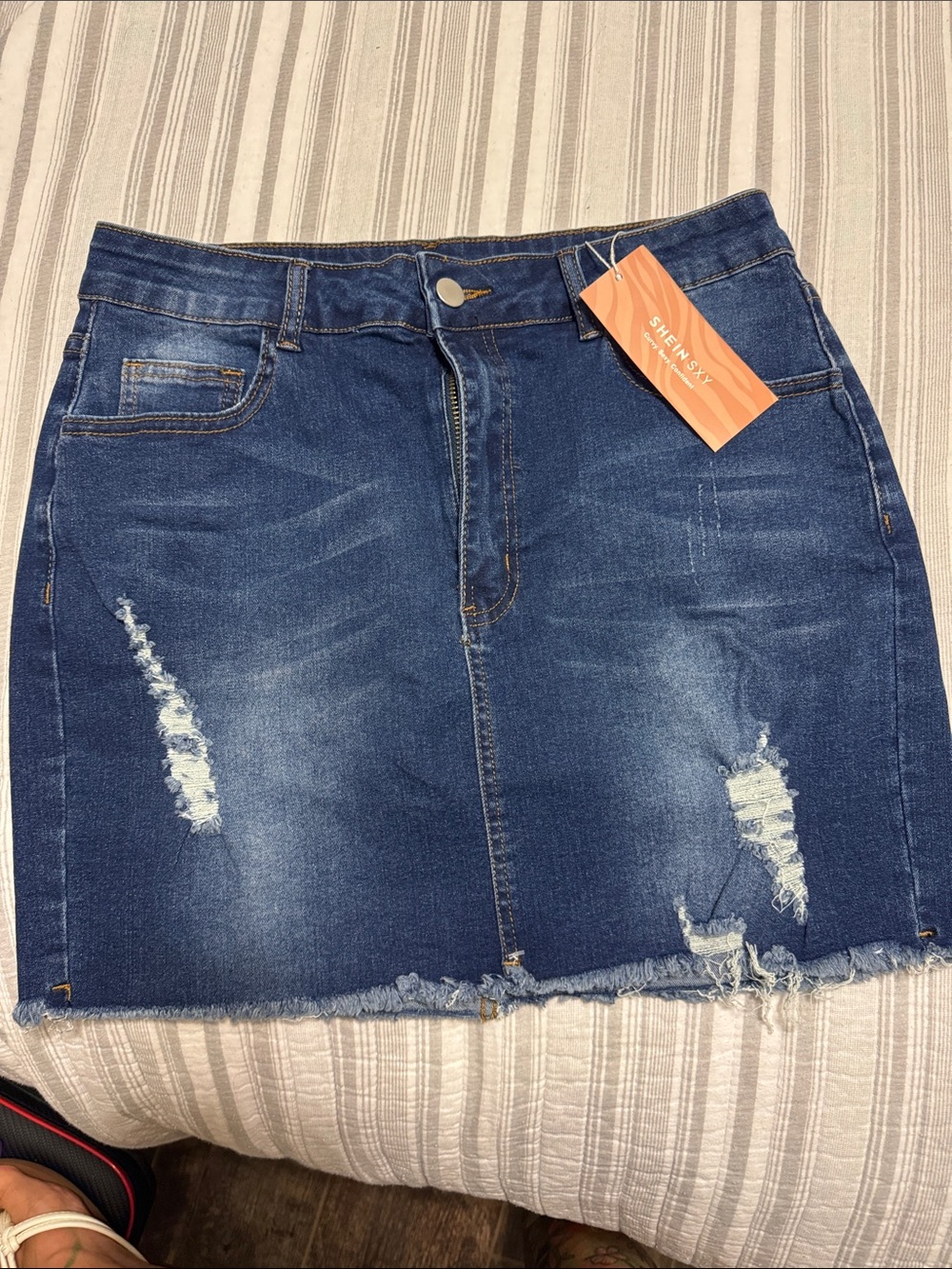 SHEIN Blue Ripped Denim stretchy Mini Skirt